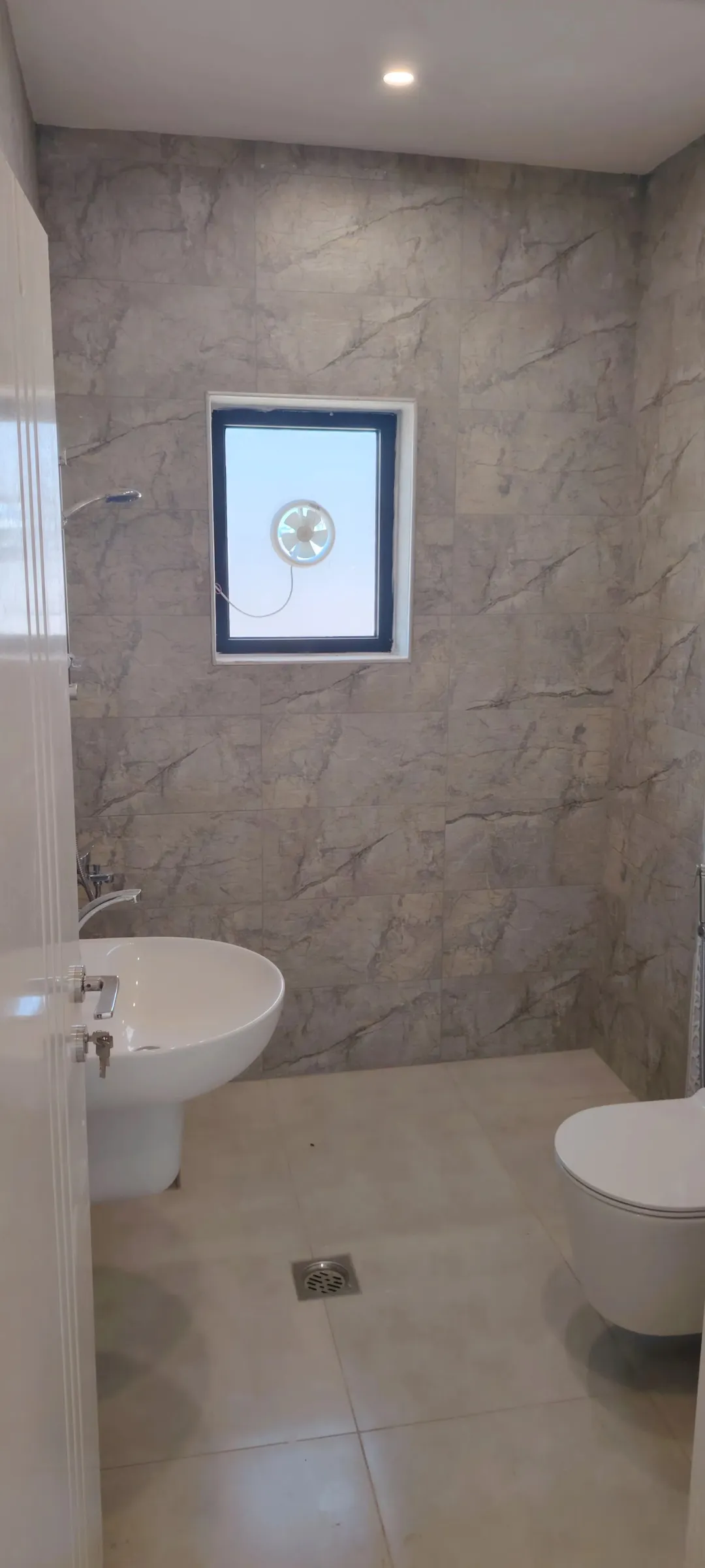 شقق سوبر ديلوكس للبيع في السرو – إسكان الجمارك، السلط