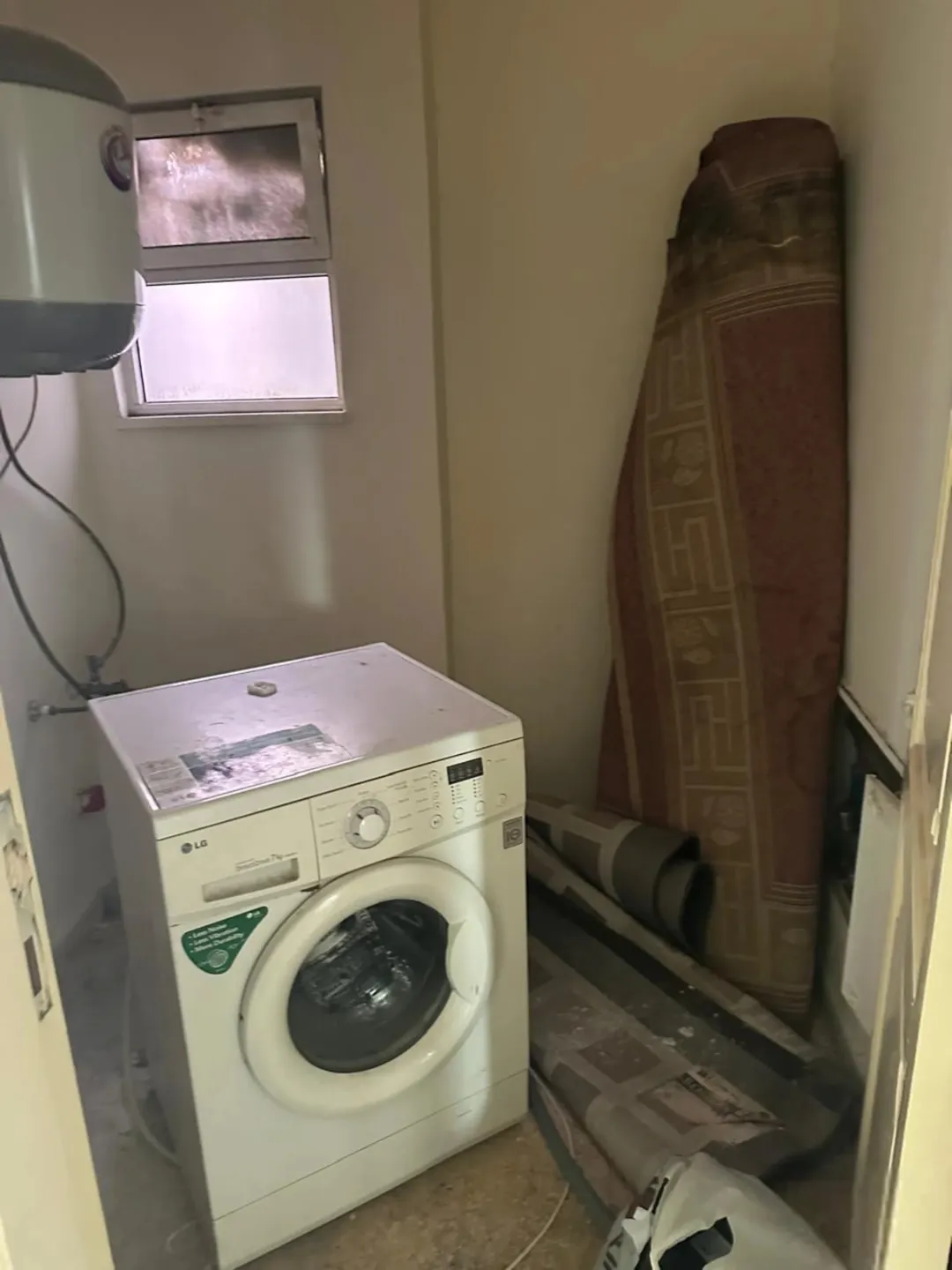 شقة ط2 شارع الجامعة خلف مجدي مول مساحة 170 م