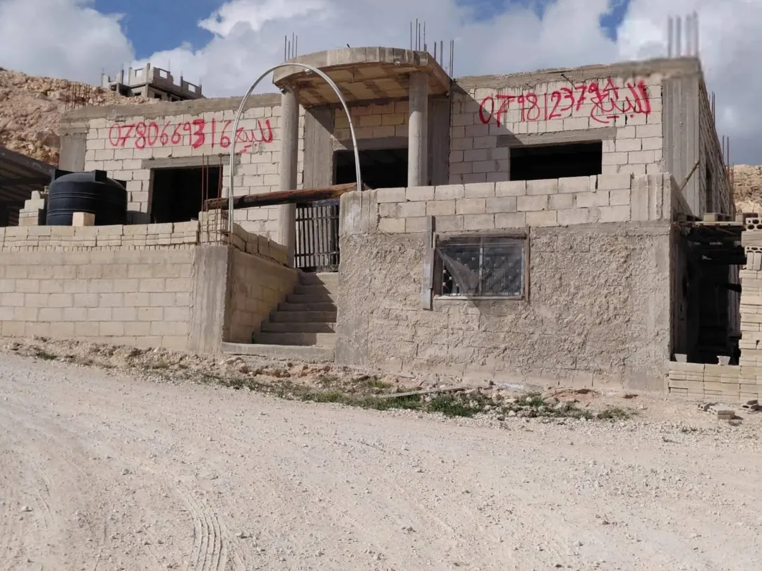 بيت عظم مستقل شارع الميه شبه جديد