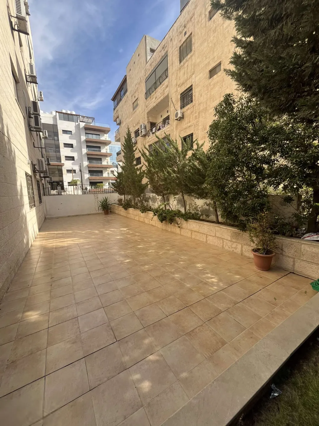 شقة مفروشة فاخرة مع حديقة خاصة في دير غبار – عمان الاردن | ID 699292