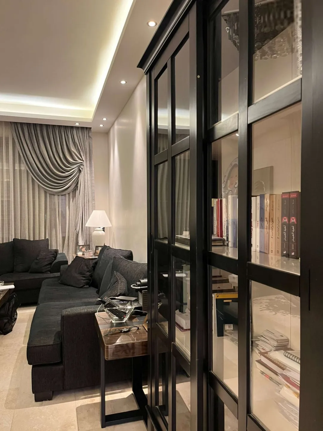 شقة فاخرة مفروشة في دير غبار – أول إيجار – مبنى راقي – عمان الاردن | ID 718316