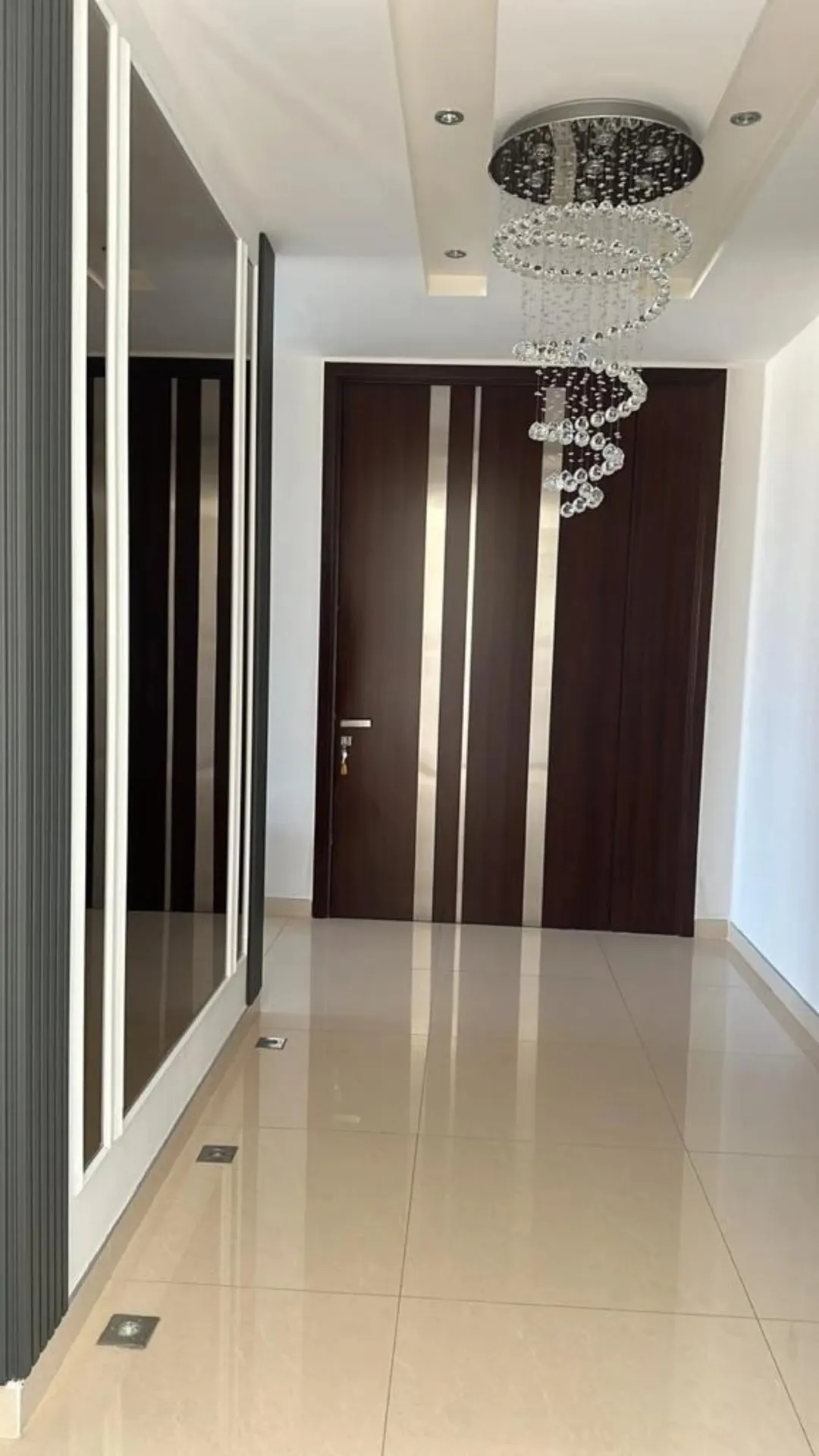 فيلا فاخرة في منطقة الظهير تصميم عصري وإطلالات خلابة