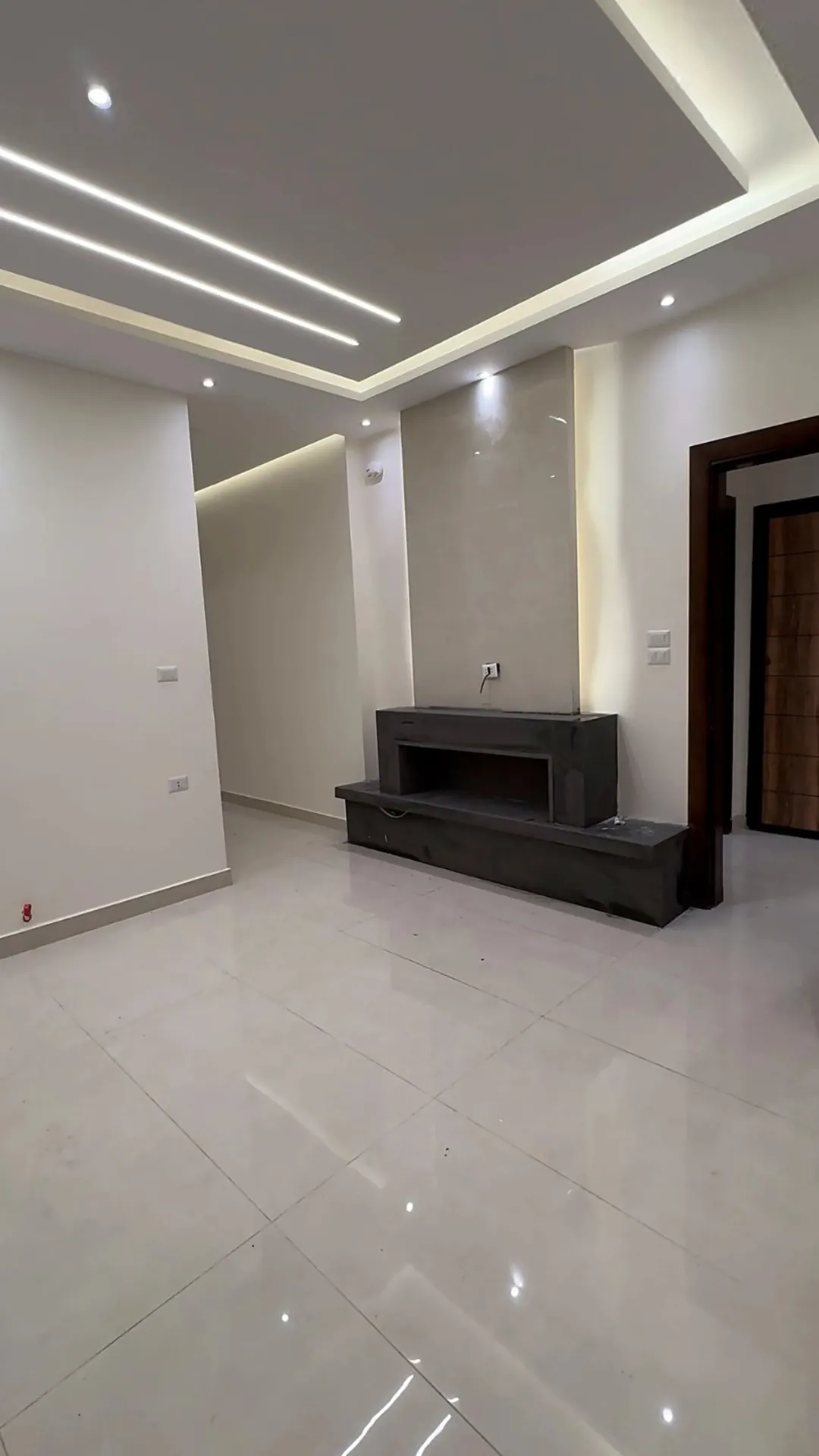 شقة مميزة للبيع طابق ارضي مع تراس سوبر ديلوكس