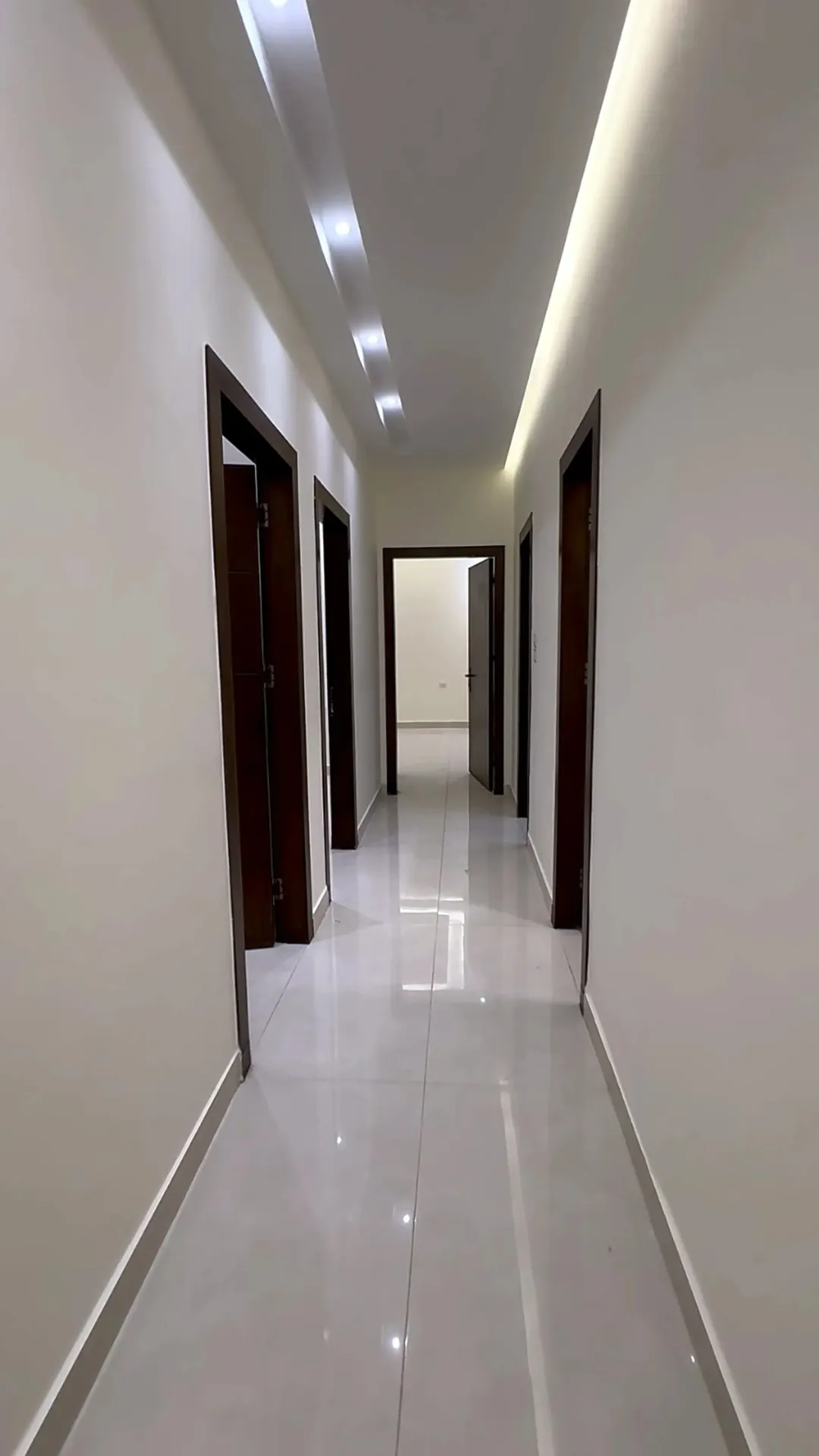 شقة مميزة للبيع طابق ارضي مع تراس سوبر ديلوكس