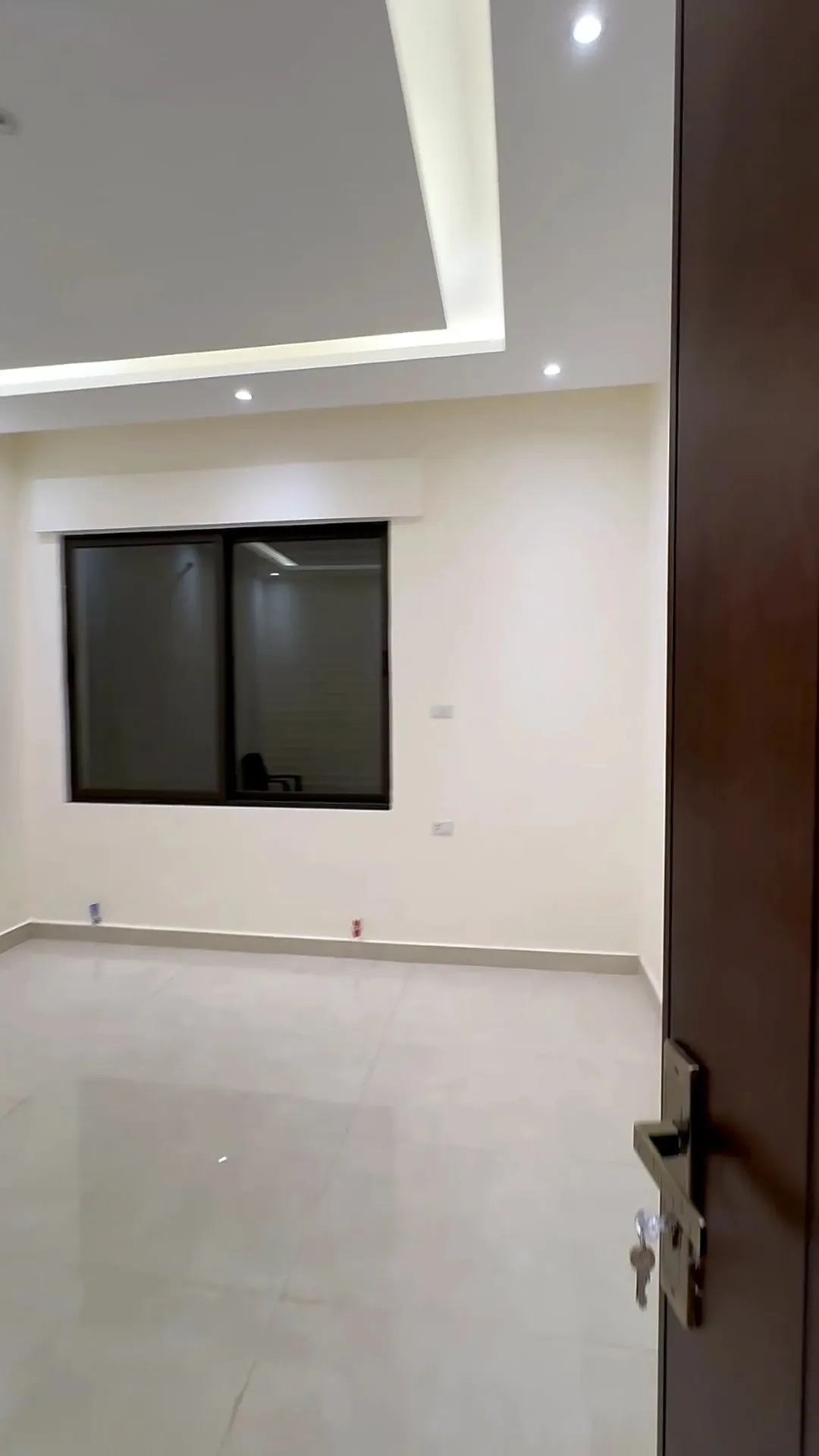 شقة مميزة للبيع طابق ارضي مع تراس سوبر ديلوكس