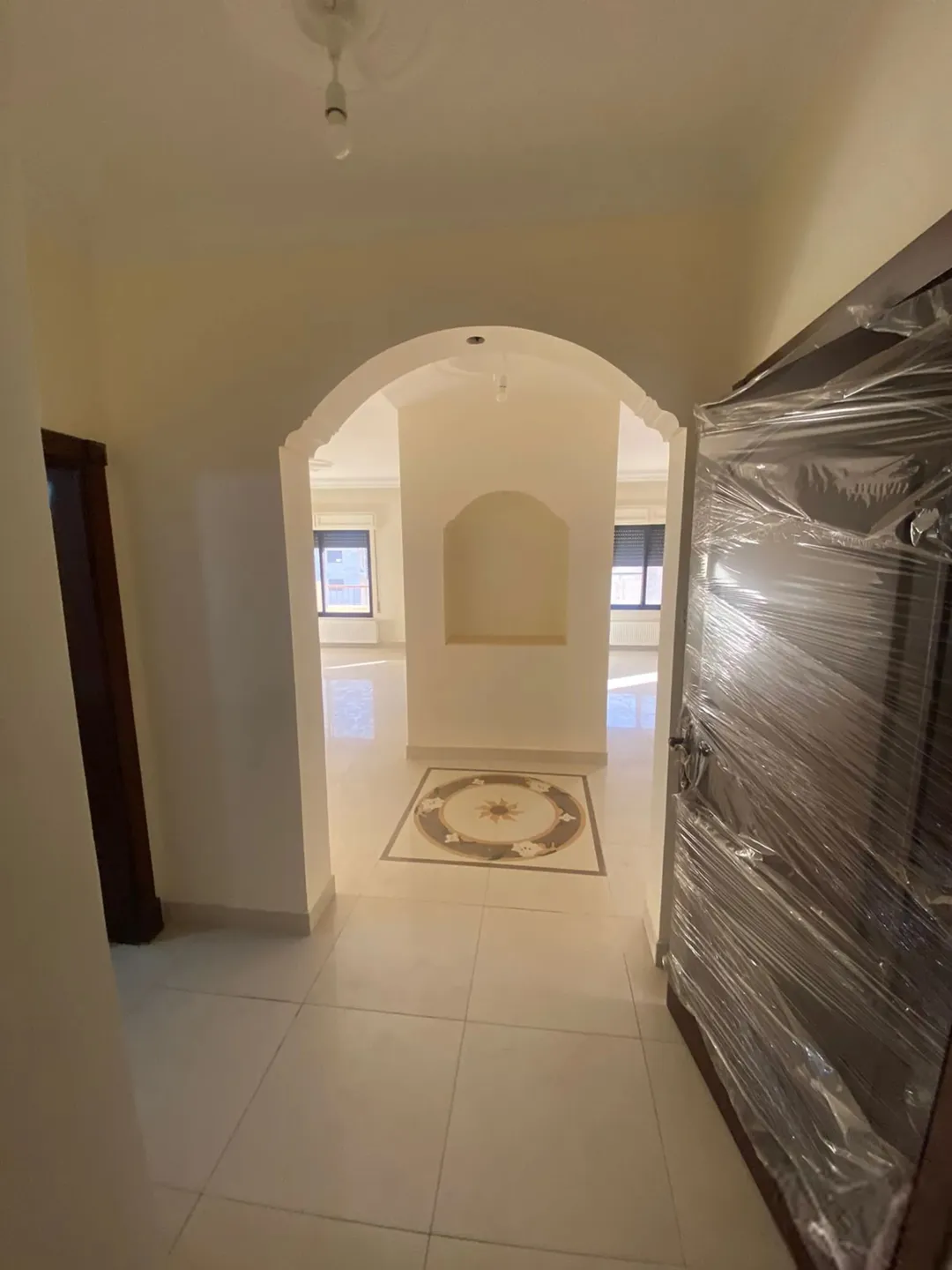 في أجمل مناطق عمان الغربية حنوطيا عمارة سكنية مميزة للبيع في أجمل مناطق عمان الغربية