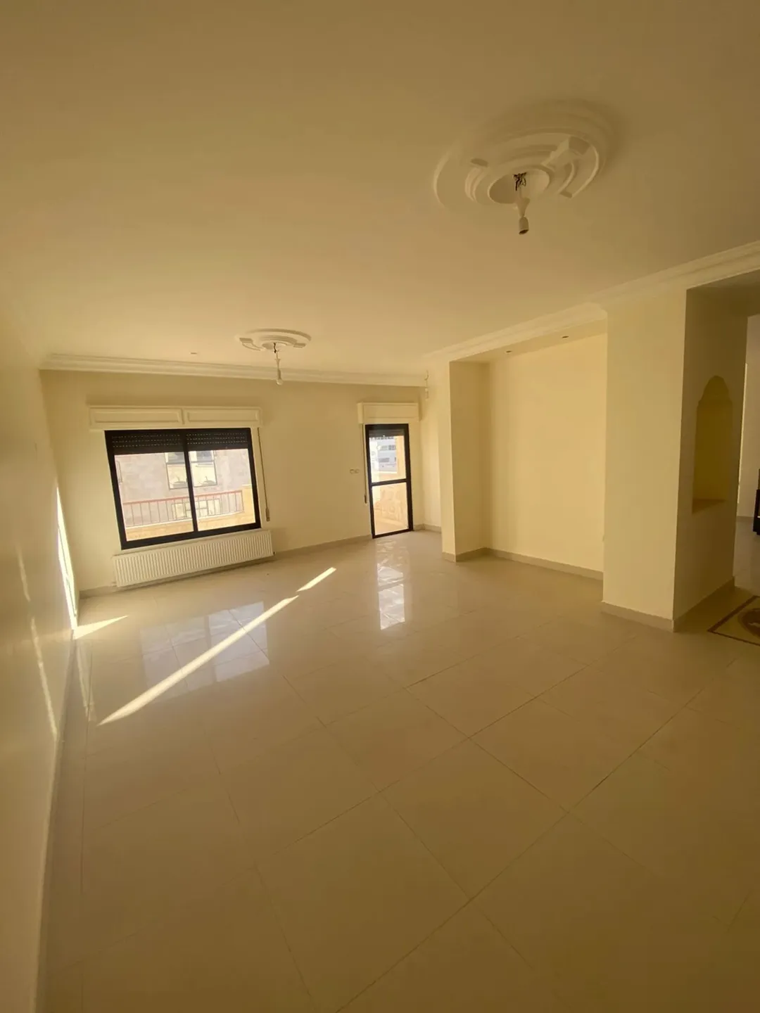 في أجمل مناطق عمان الغربية حنوطيا عمارة سكنية مميزة للبيع في أجمل مناطق عمان الغربية