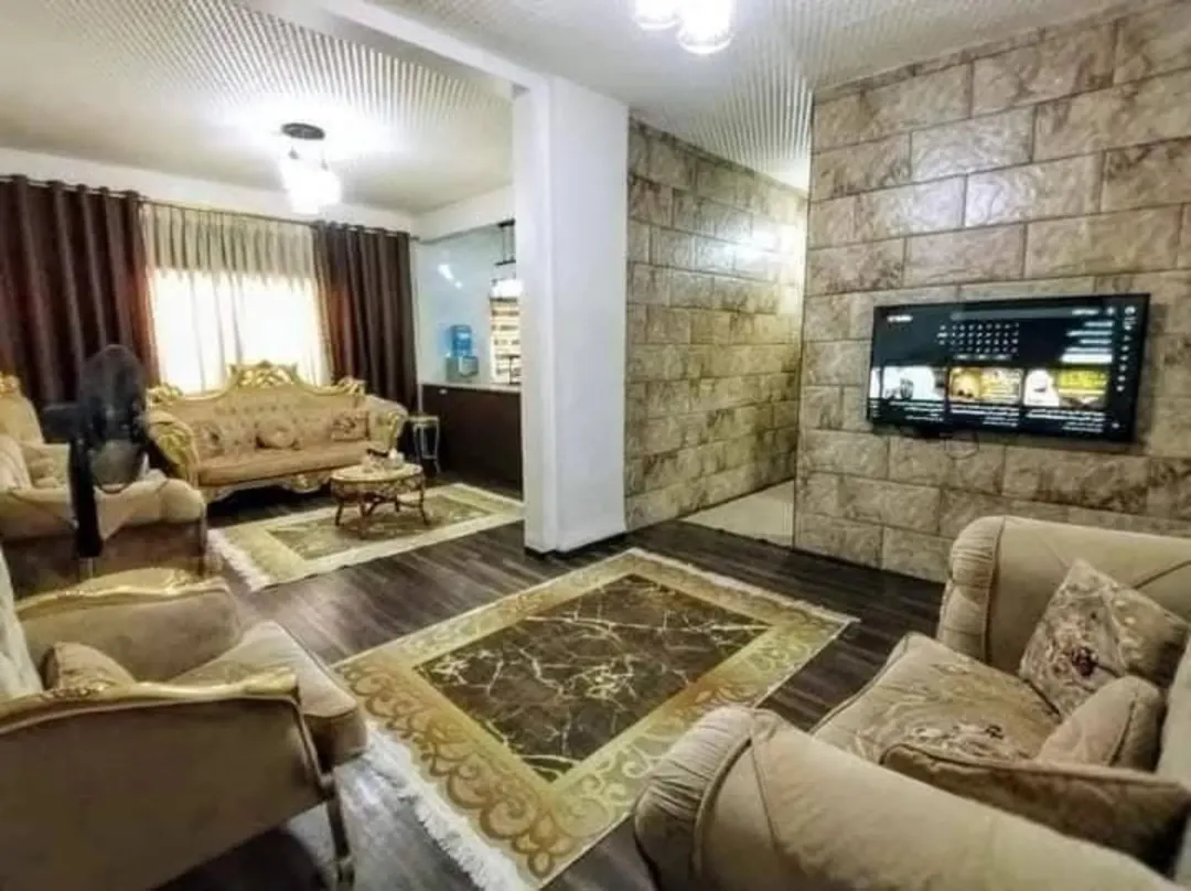 شقة للبيع على اوتوستراد