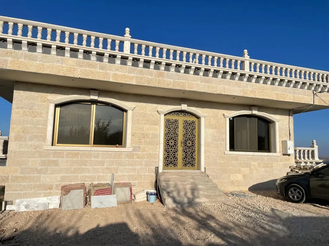 فيلا جديدة فاخرة لم تسكن في عبين عجلون