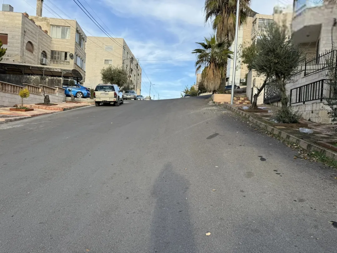 شقة للاستثمار أو السكن العائلي موقع متميز