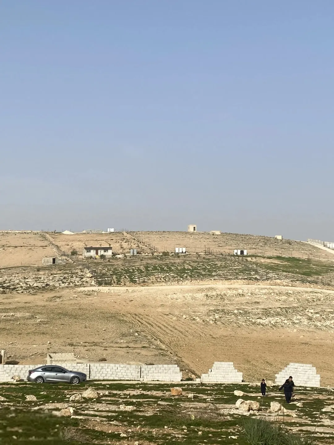 ارض للبيع في منطقة الزنية
