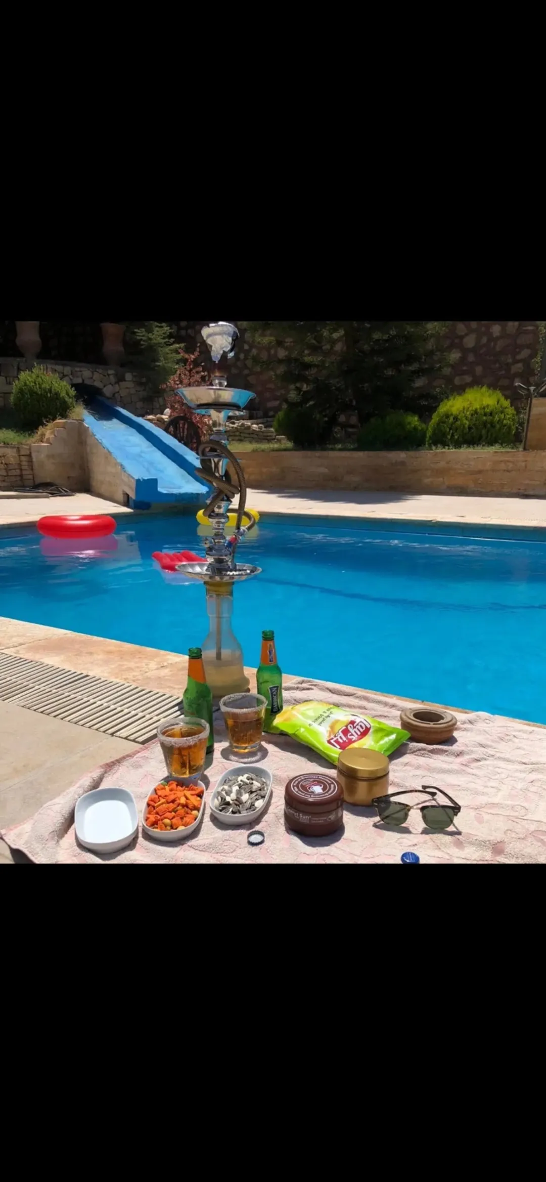 مزرعة فاخرة للبيع في جرش خلف مطعم الوادي الأخضر