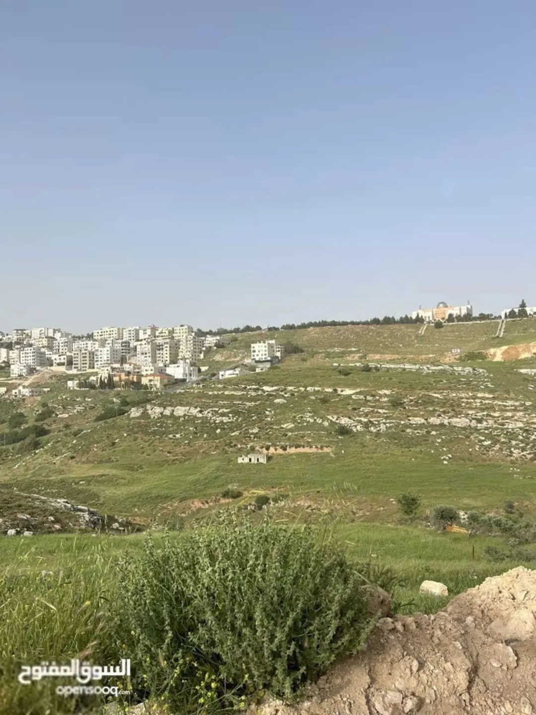 قطعة ارض للبيع قرب دابوق مقابل مسجد الحسين والمدينة الطبية
