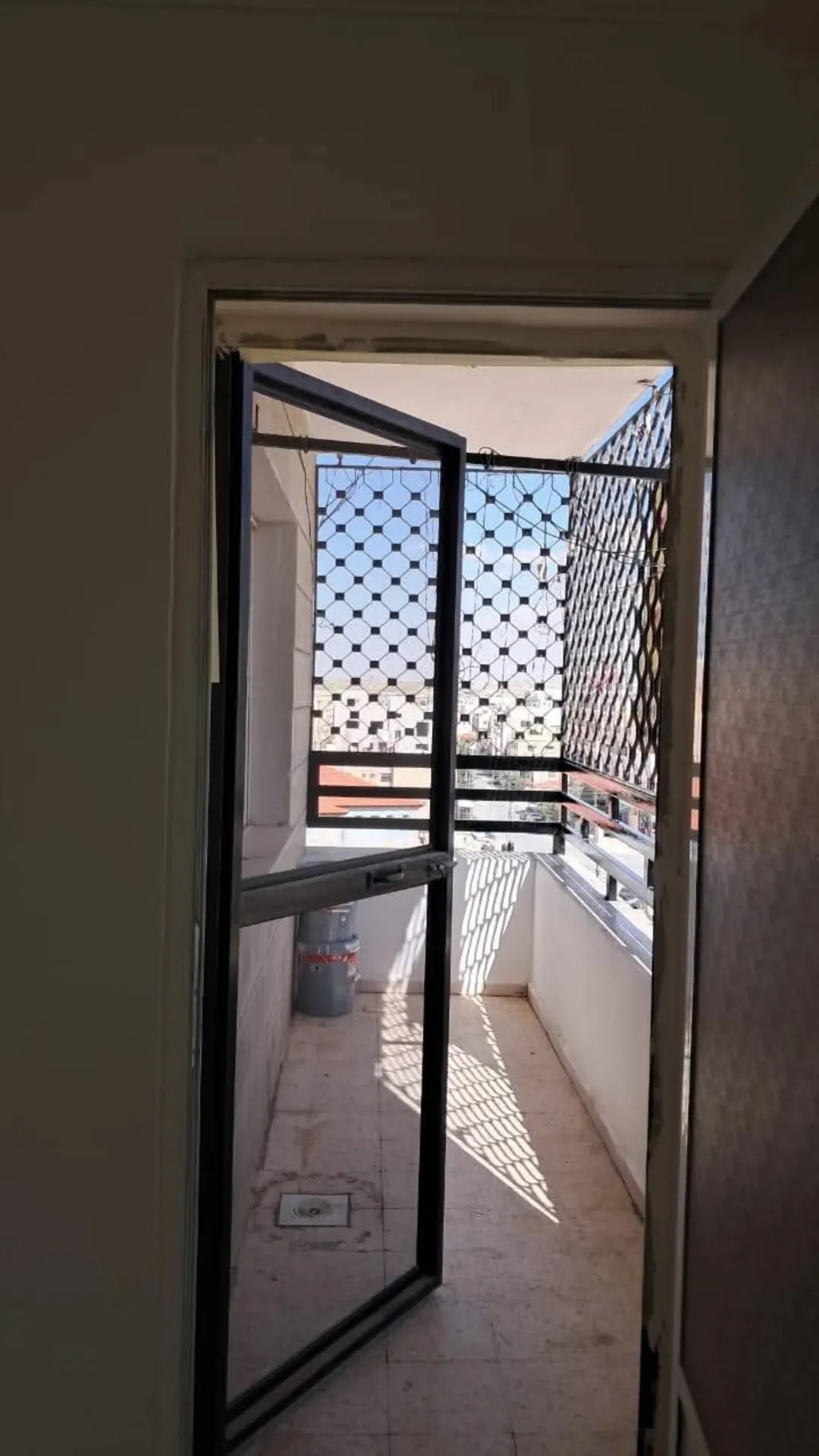 شقة للبيع في الزرقاء الجديدة