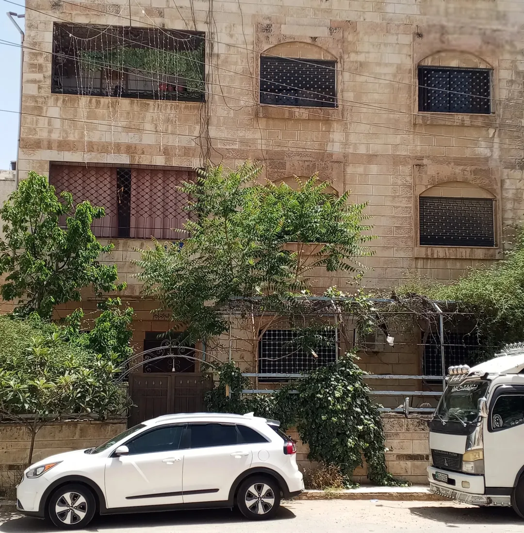 عمارة للبيع في ضاحية الأقصى – عمان