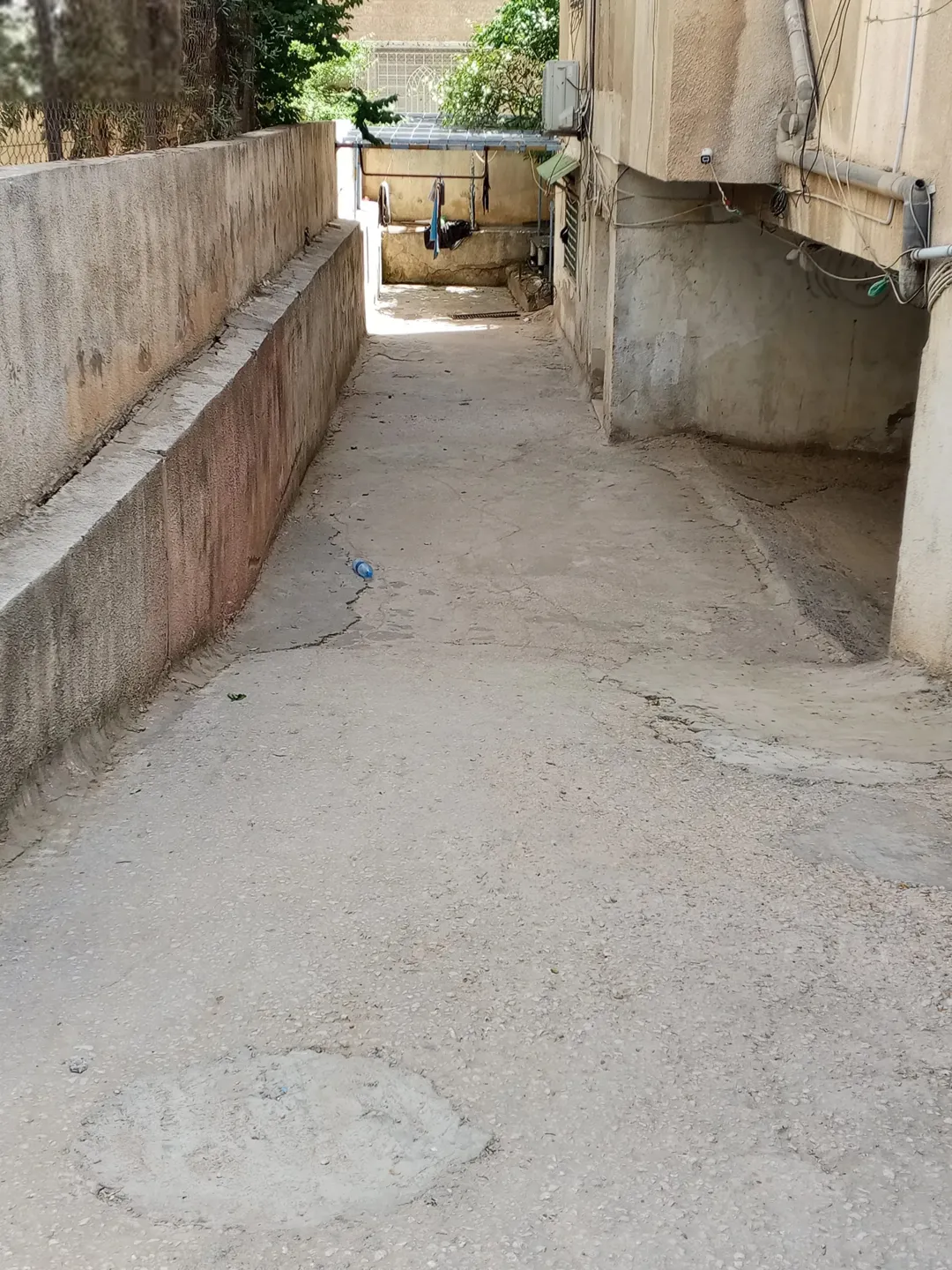 عمارة للبيع في ضاحية الأقصى – عمان