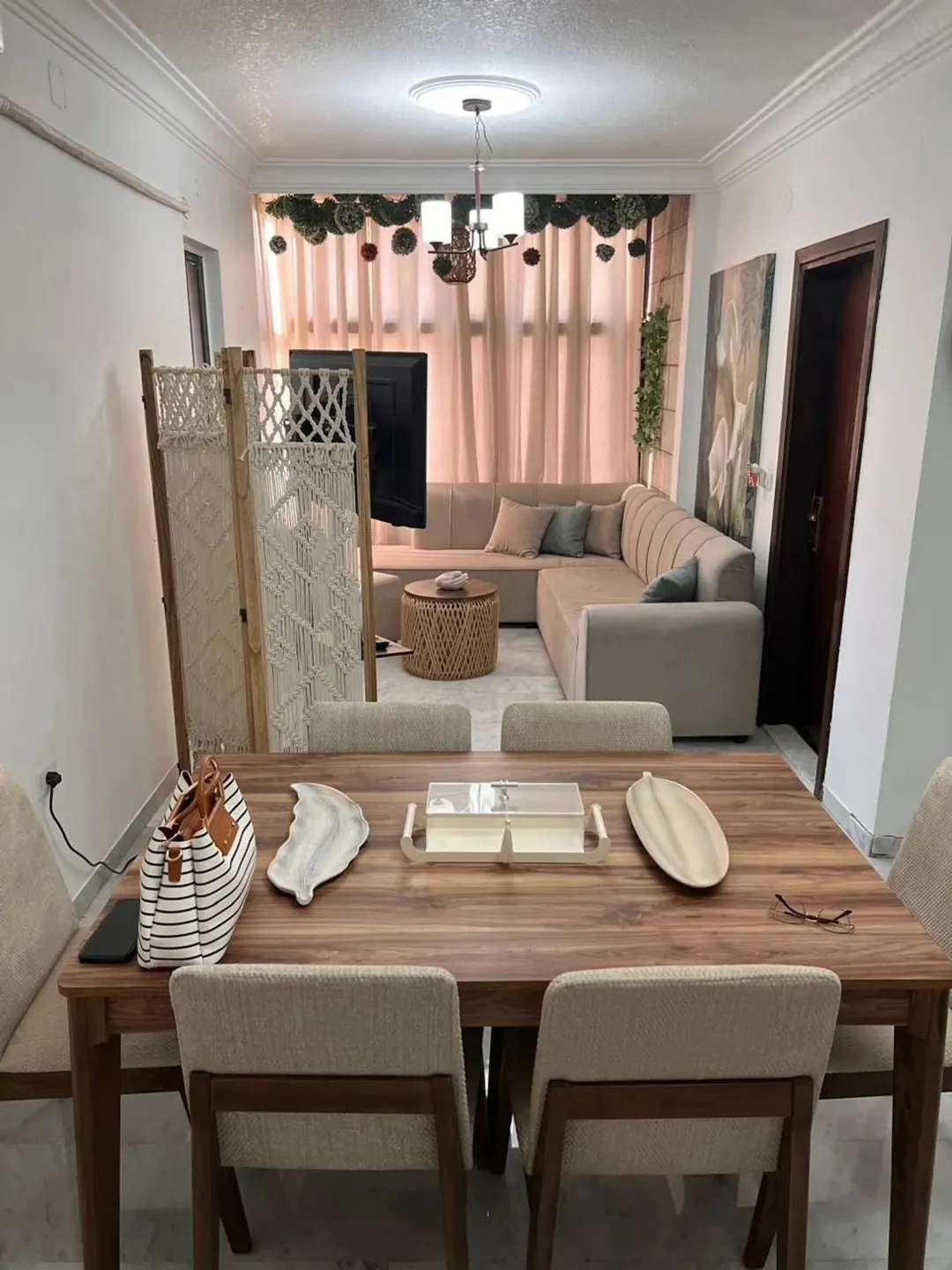 Furnished apartment for rent between Sweifieh and Abdoun — صورة 2