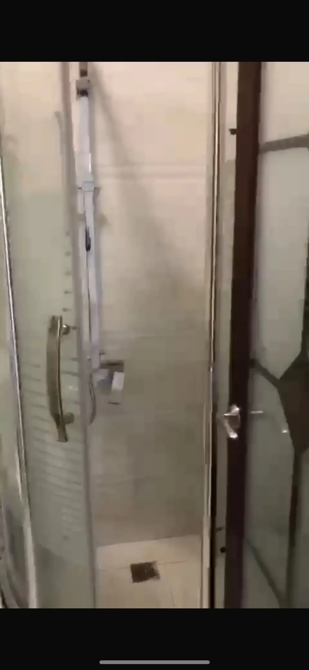 شقة مميزه وحديث للبيع مباشره