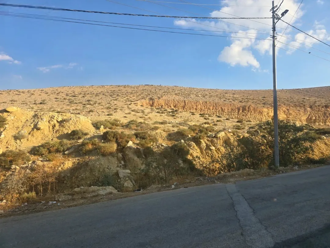 أرض سكنية مميزة للبيع في الزرقاء – أبو الزيغان الشرقي