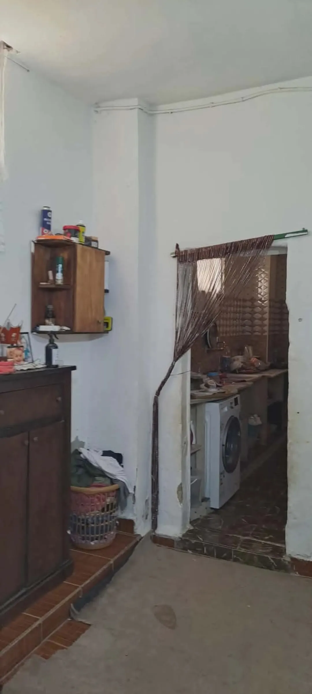 بيت طابقين للبيع 21 000 دينار أردني للأستشمار الغويري في حي الأمير عبدالله