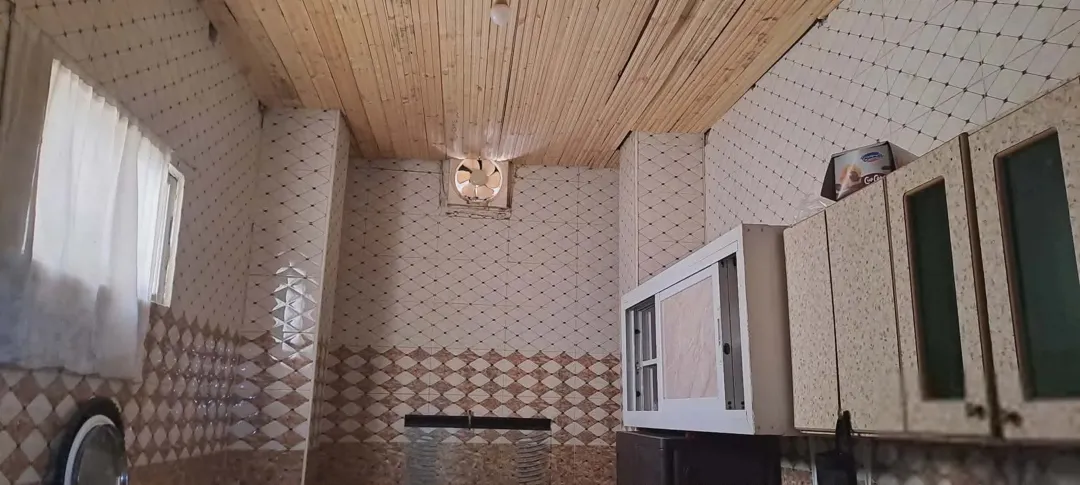 بيت طابقين للبيع 21 000 دينار أردني للأستشمار الغويري في حي الأمير عبدالله