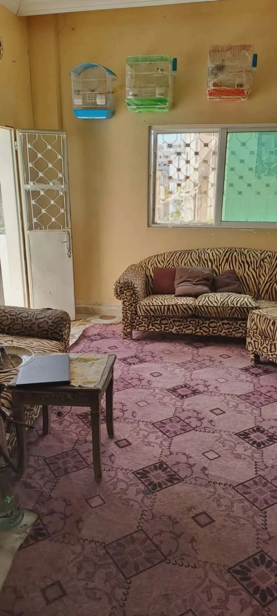 بيت طابقين للبيع 21 000 دينار أردني للأستشمار الغويري في حي الأمير عبدالله