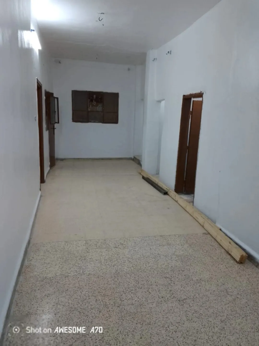بيت طابقين للبيع 21 000 دينار أردني للأستشمار الغويري في حي الأمير عبدالله