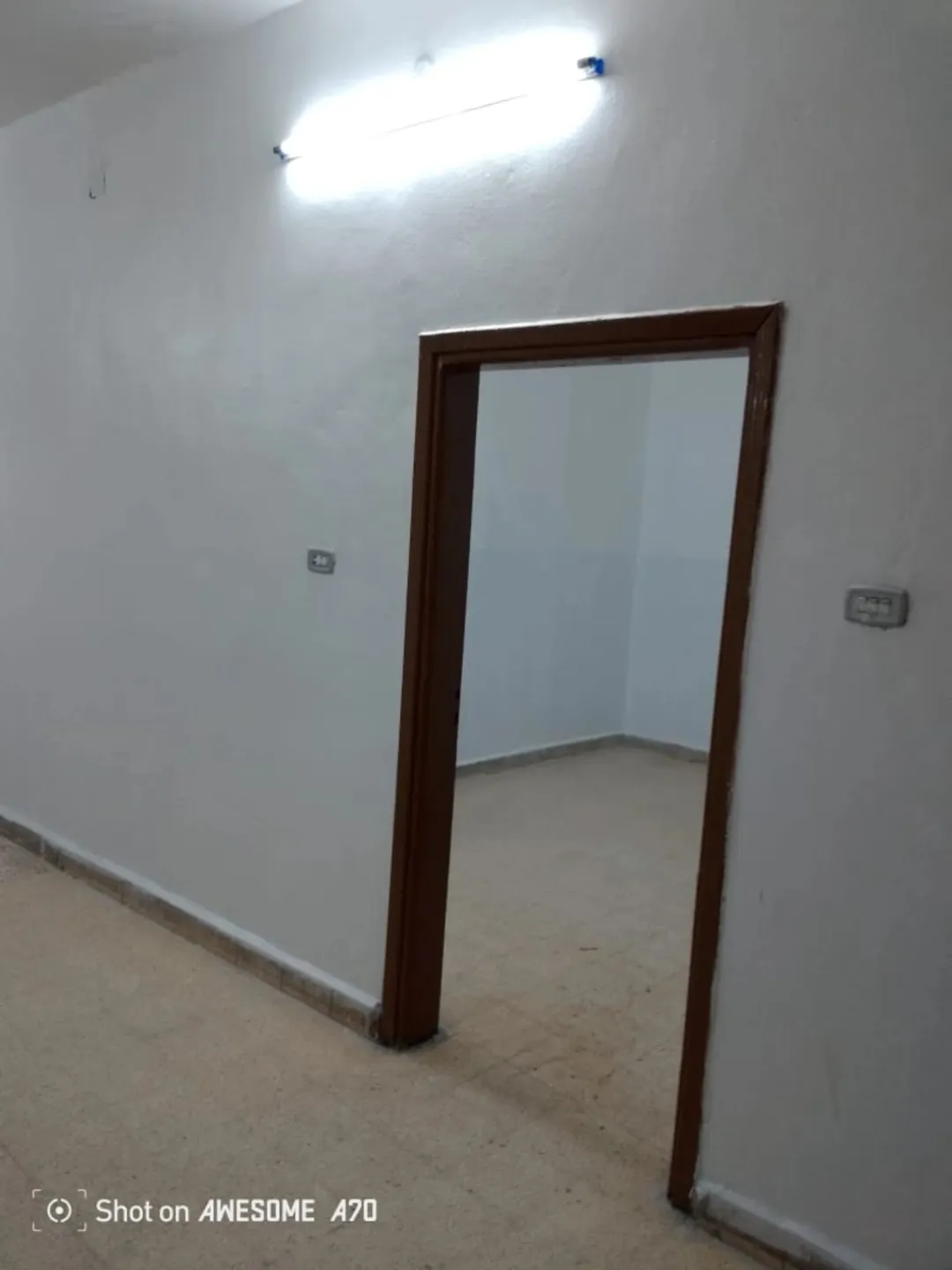بيت طابقين للبيع 21 000 دينار أردني للأستشمار الغويري في حي الأمير عبدالله