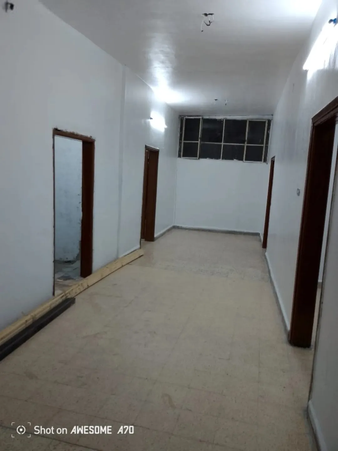 بيت طابقين للبيع 21 000 دينار أردني للأستشمار الغويري في حي الأمير عبدالله