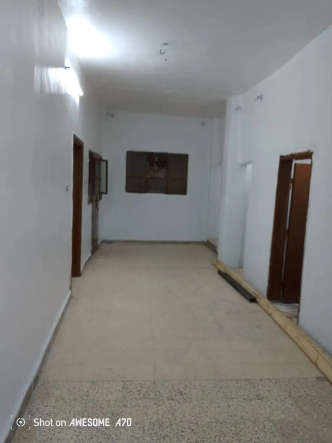 بيت طابقين للبيع 21 000 دينار أردني للأستشمار الغويري في حي الأمير عبدالله