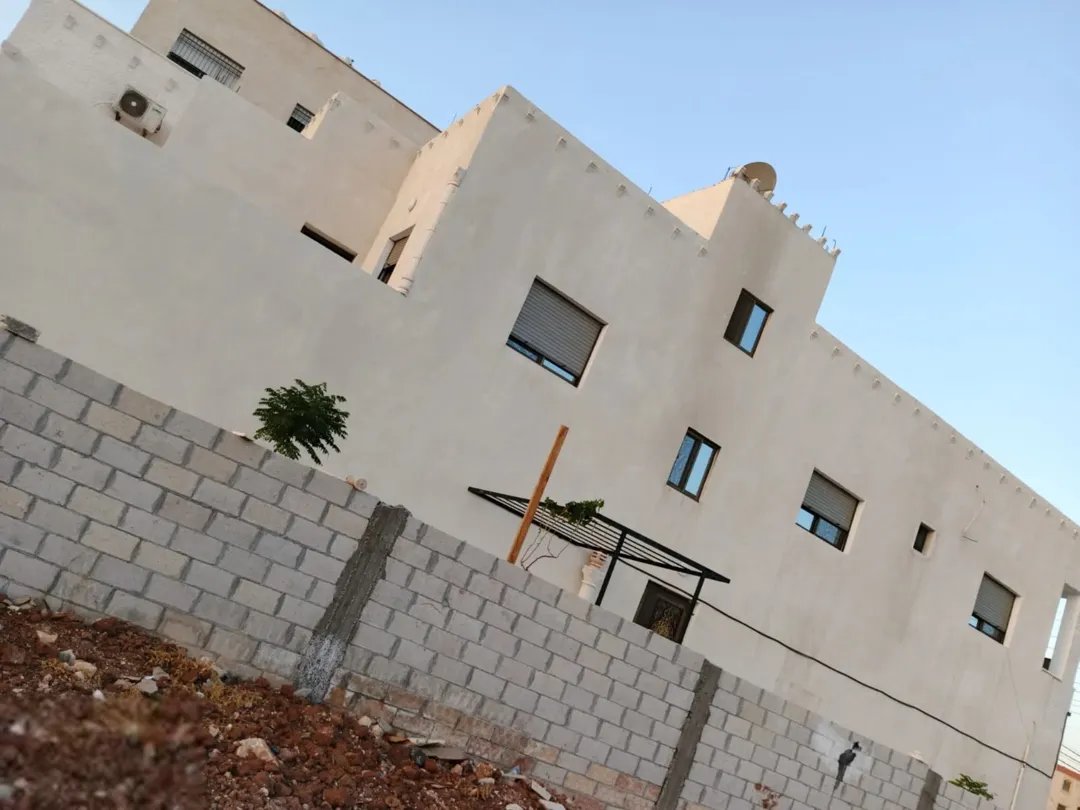 مجمع للبيع مباشره