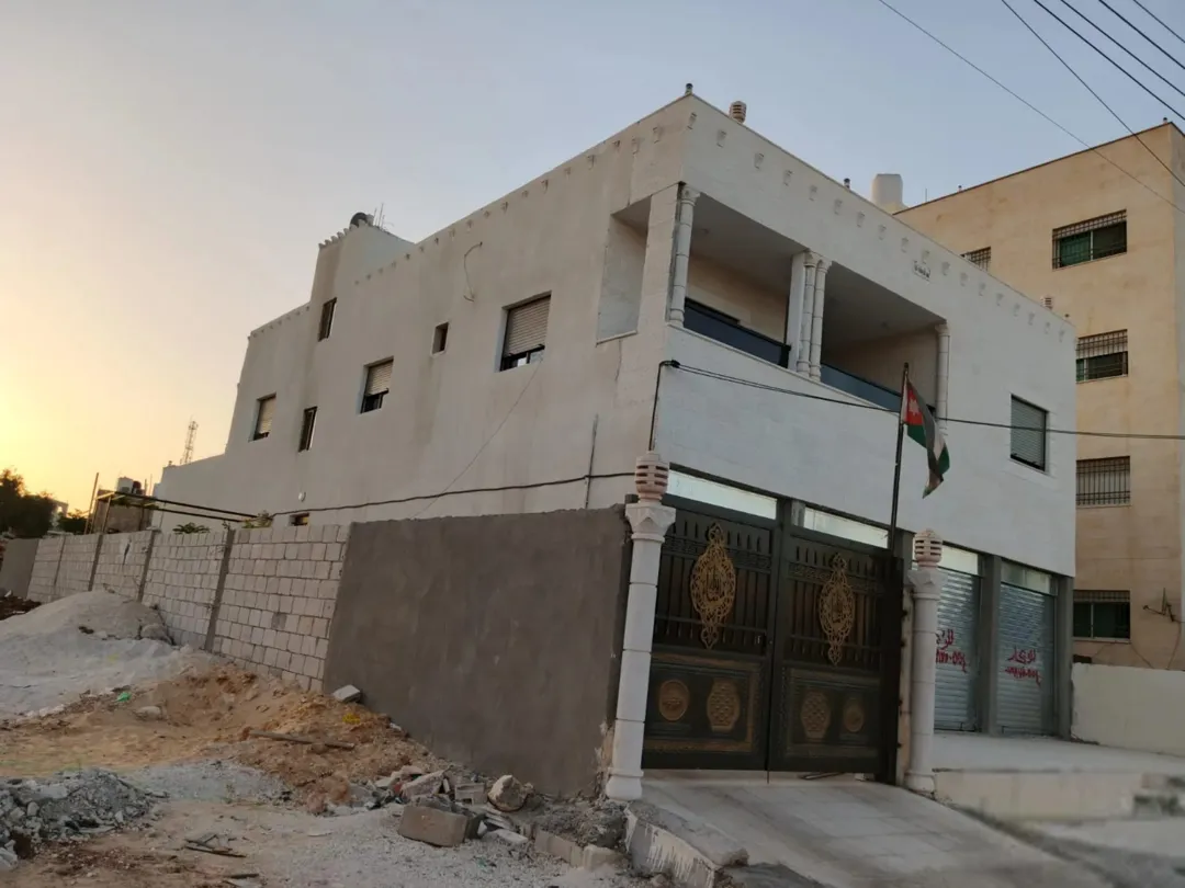 مجمع للبيع مباشره