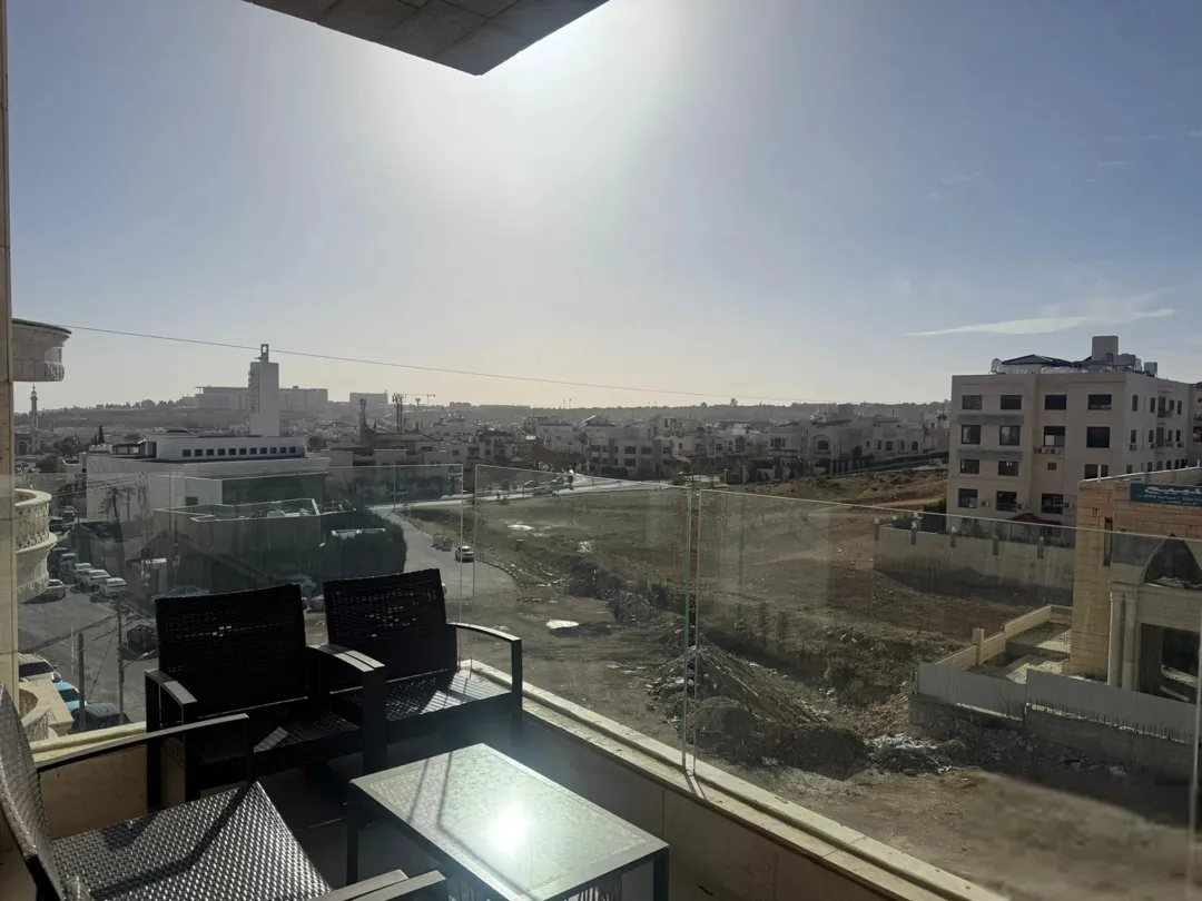 بناء خاص في خلدا (العوجانية) – طابق أخير بإطلالات بانورامية