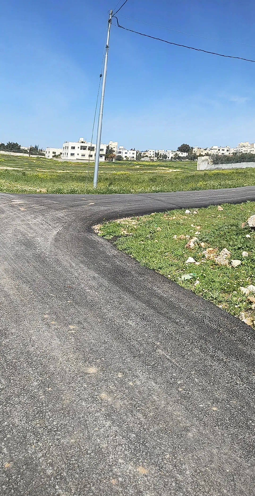 ارض للبيع في اليادودة حوض الفريط 509متر مناسبه جدا لبناء فيلا جميله مباشره