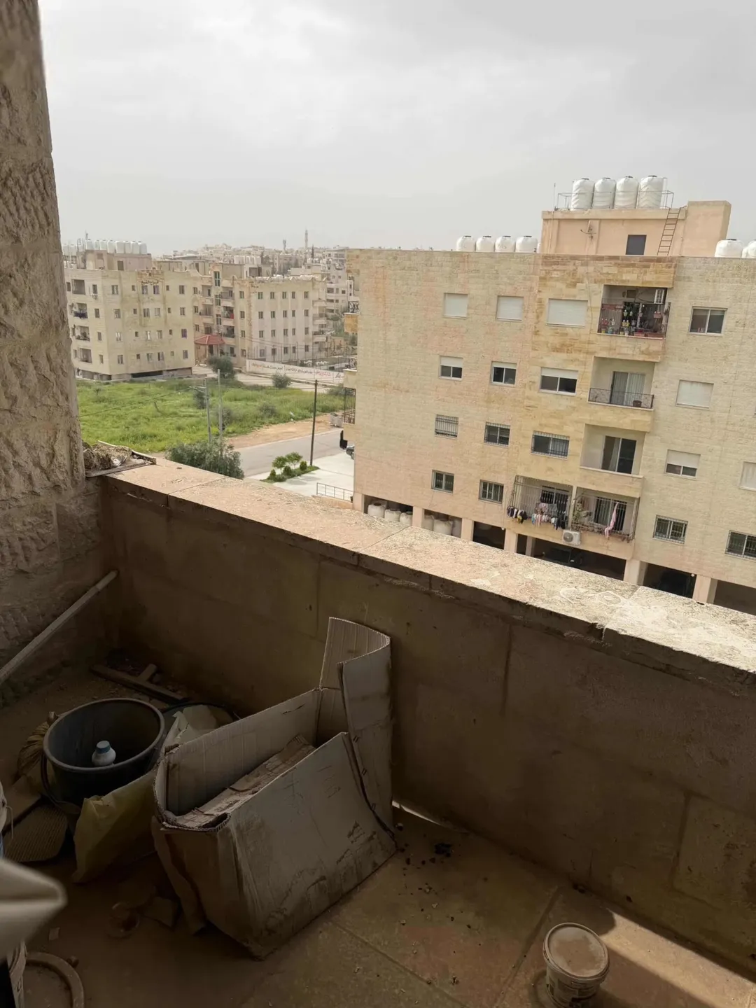 شقتان مفروشتان للبيع في إربد – شارع الجامعة
