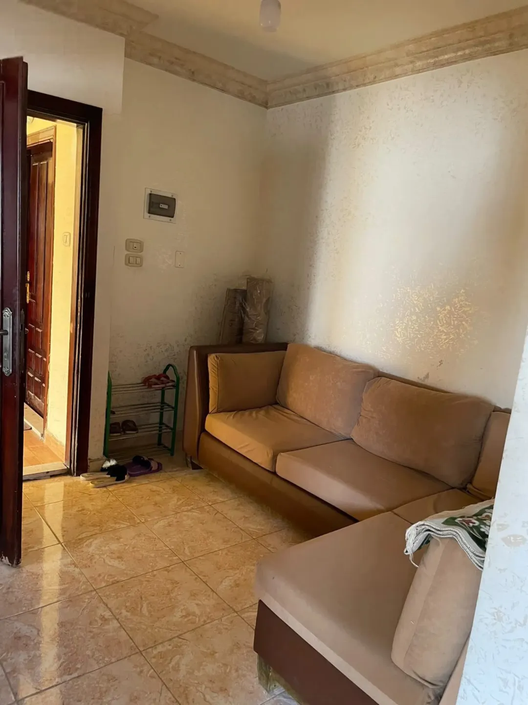 شقتان مفروشتان للبيع في إربد – شارع الجامعة