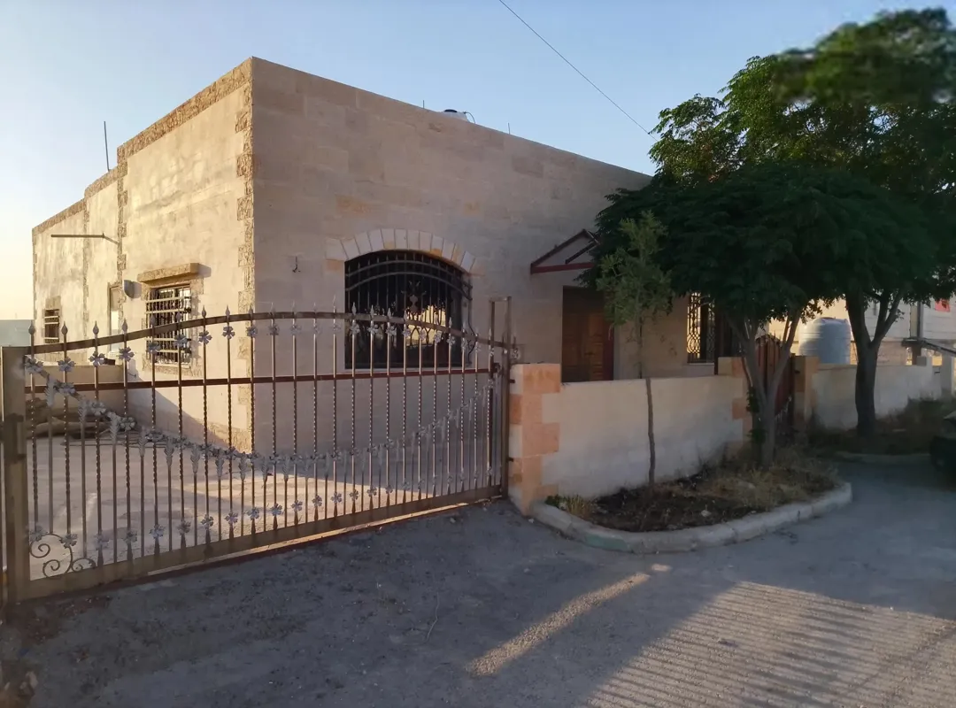 منزل مستقل بإطلالة بانورامية في منطقة هادئة