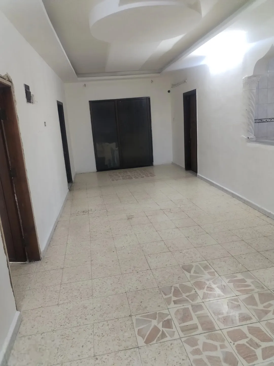 شقة للإيجار في الزرقاء – جبل الأمير حسن