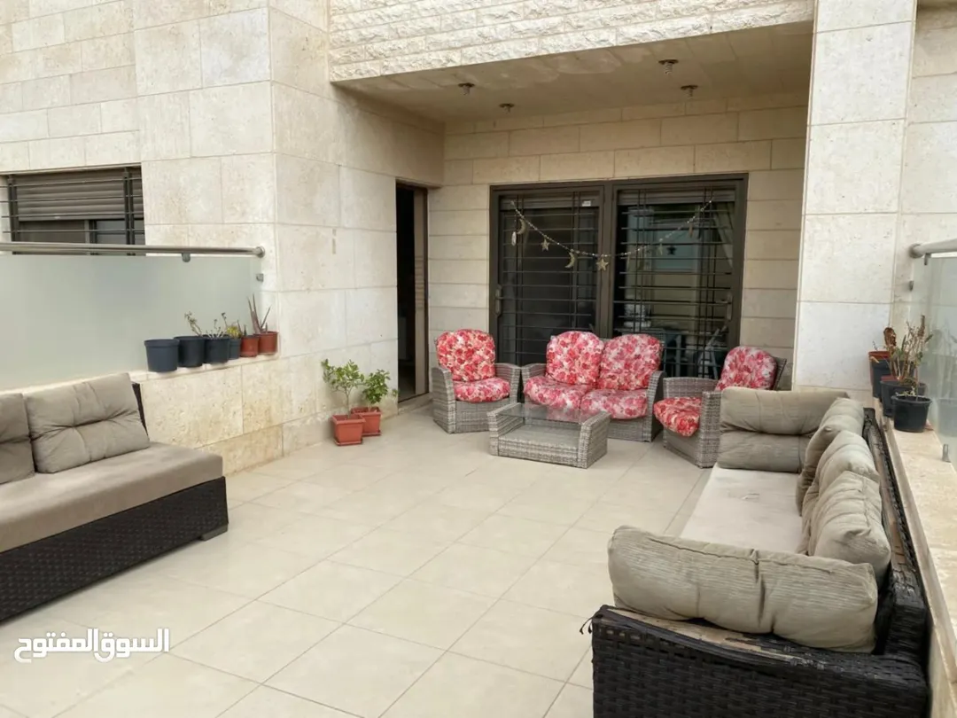 مباشرة للبيع المستعجل و قابل للتفاوض 193 متر طريق المطار شارع الخدمات الغربي ،