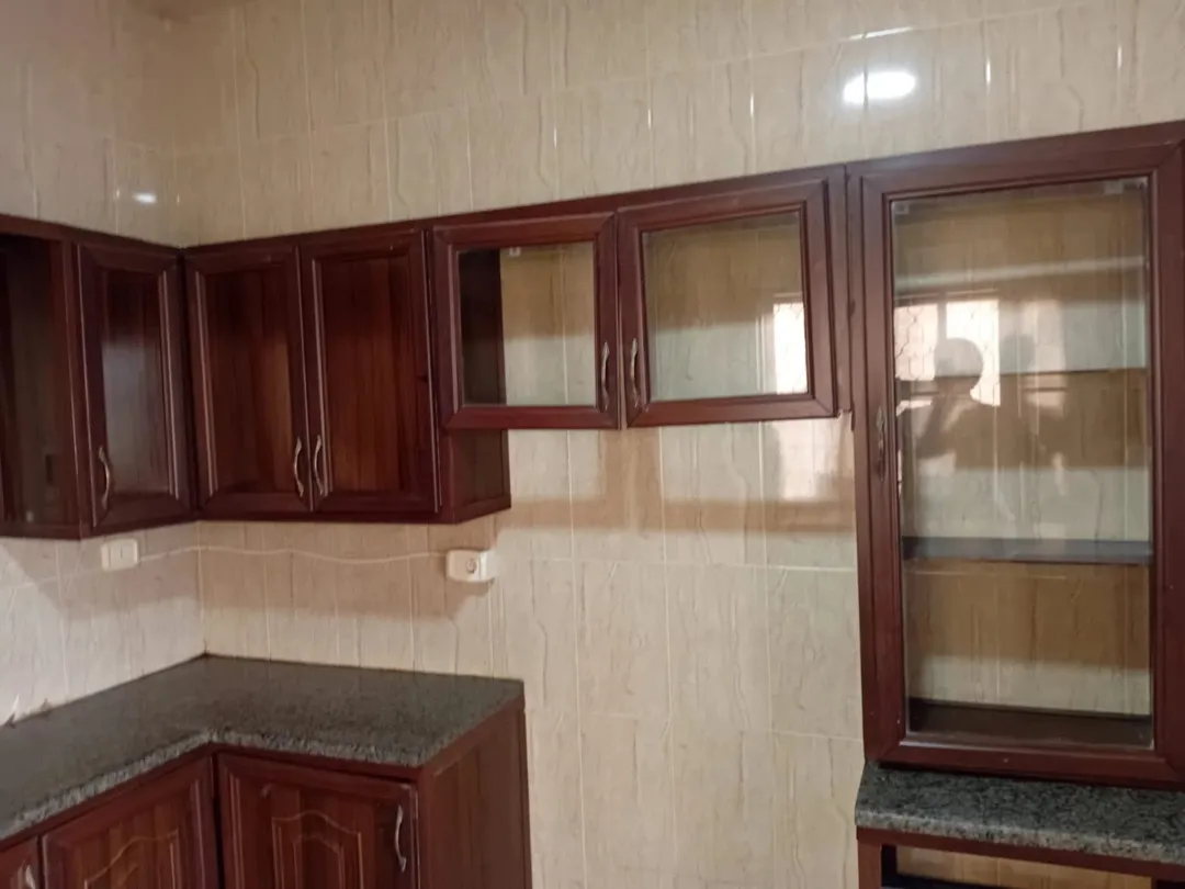 شقة 150 متر – طابق ارضي – المامونية