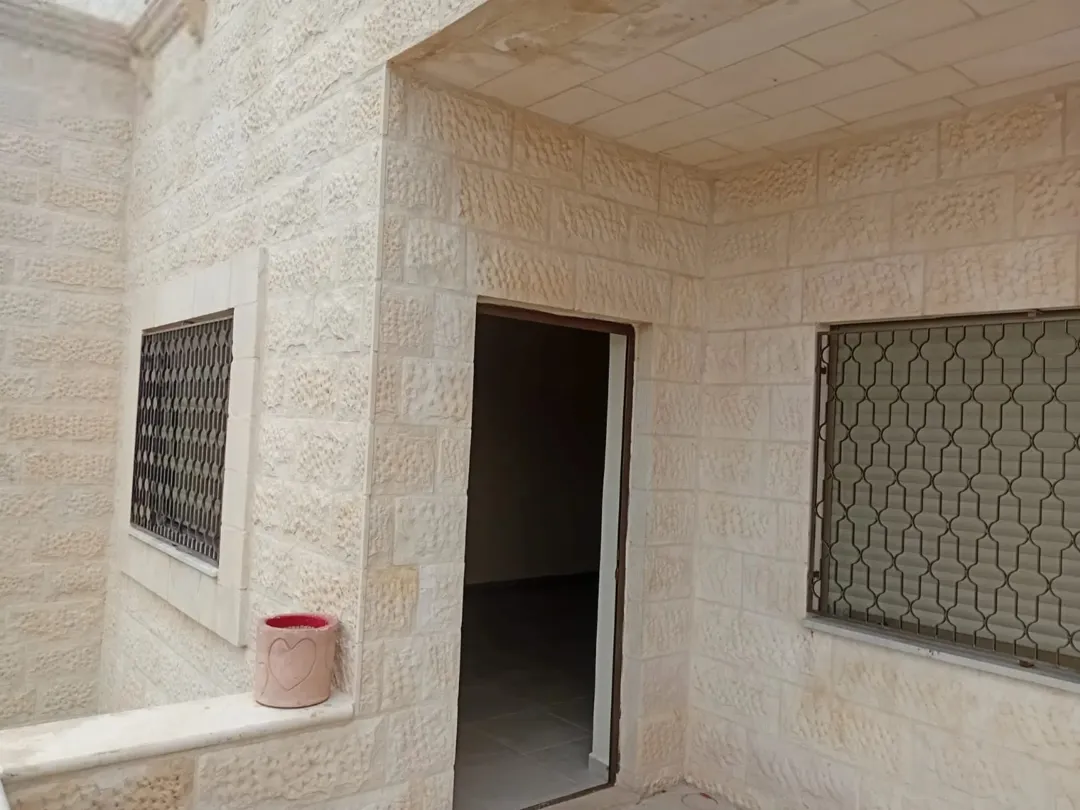 شقة 150 متر – طابق ارضي – المامونية