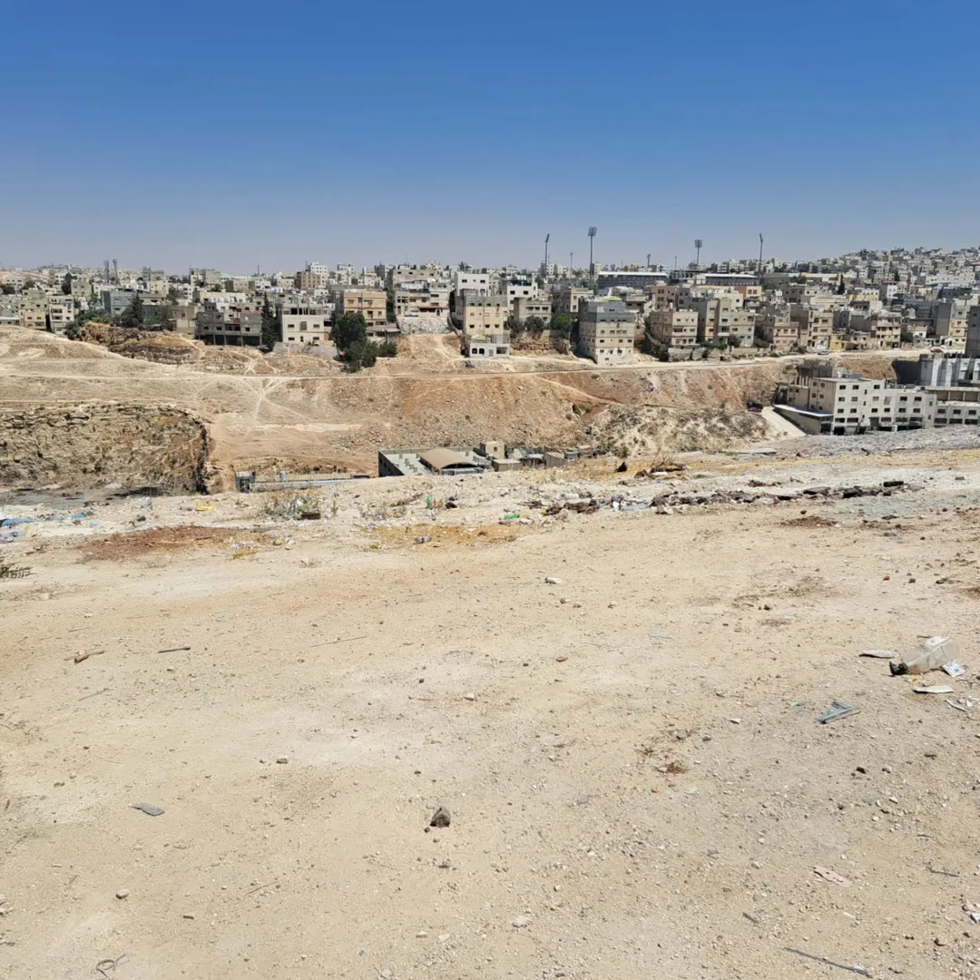 أراضي سكنية للبيع في منطقة القويسمة – عمان