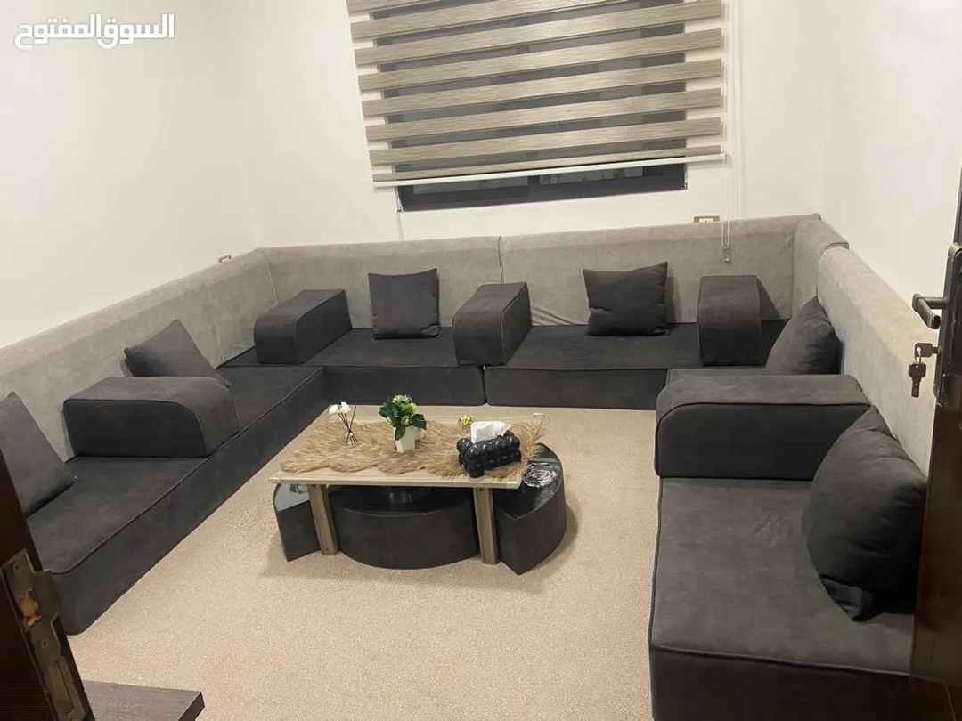 شقة مميزة مفروشة بالكامل للإيجار في الجاردنز