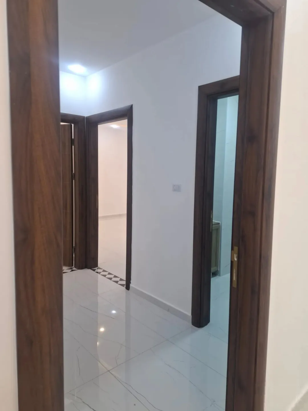 شقة فاخره للبيع في أبو علندا أسكان الكهرباء مباشرة في أجمل منطقة في أسكان الكهرباء مطلة