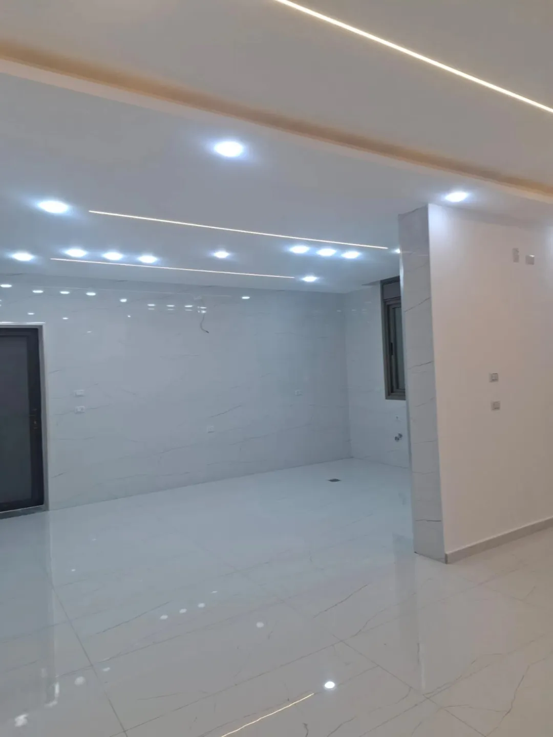 شقة فاخره للبيع في أبو علندا أسكان الكهرباء مباشرة في أجمل منطقة في أسكان الكهرباء مطلة