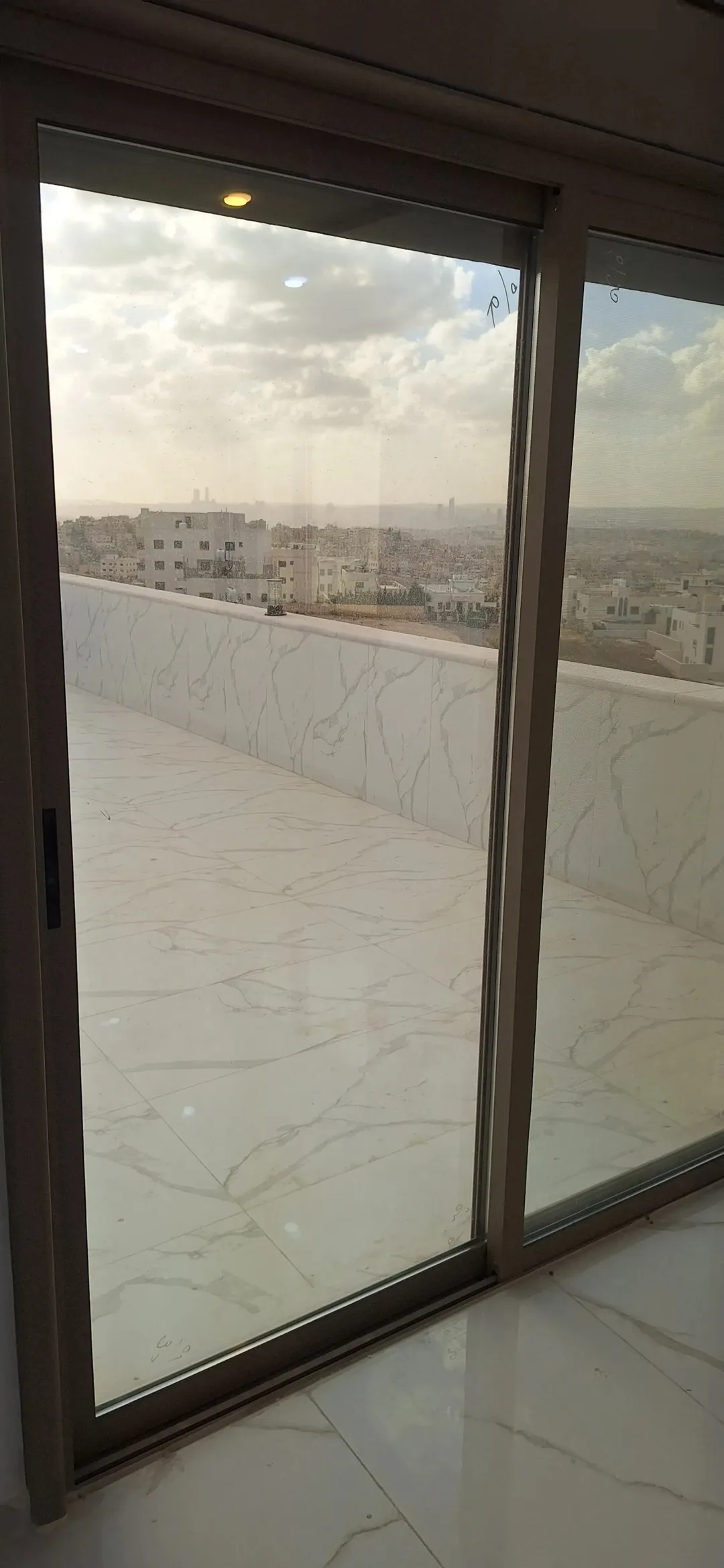 شقة فاخره للبيع في أبو علندا أسكان الكهرباء مباشرة في أجمل منطقة في أسكان الكهرباء مطلة