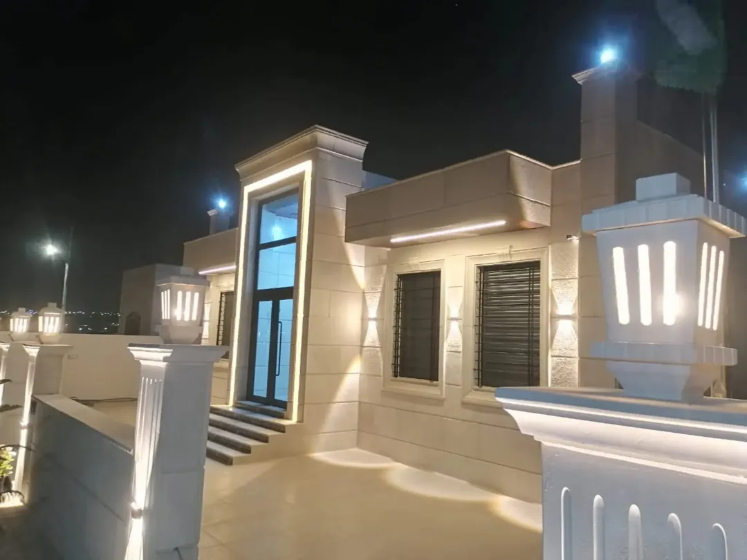 فيلا في عمّان بسعر شقة… سعر وتصميم فرصة ما بتتكرر! في منطقه البيضاء حي الجواميس