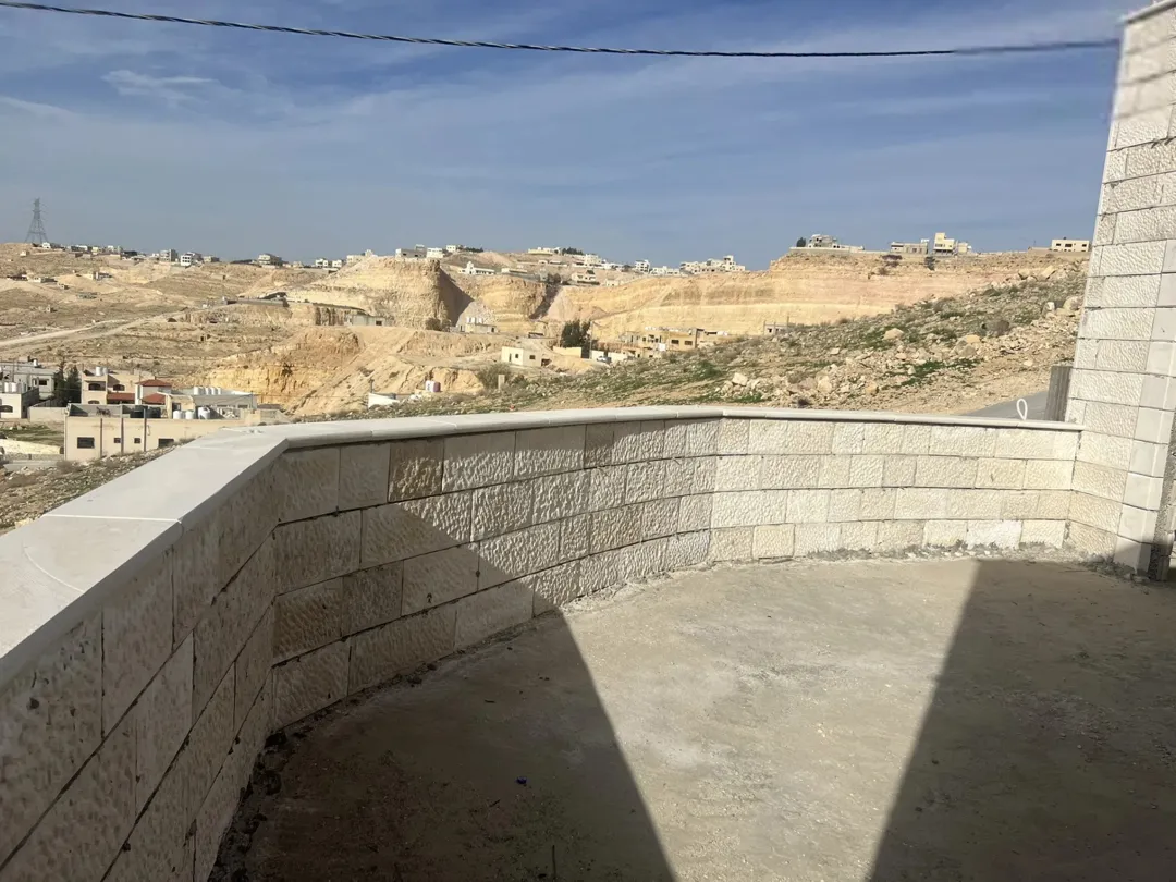 منزل مستقل للبيع في الزرقاء البتراوي الجنوبي