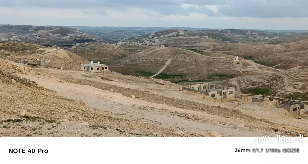 أرض سكنية مميزة للبيع في وادي العش