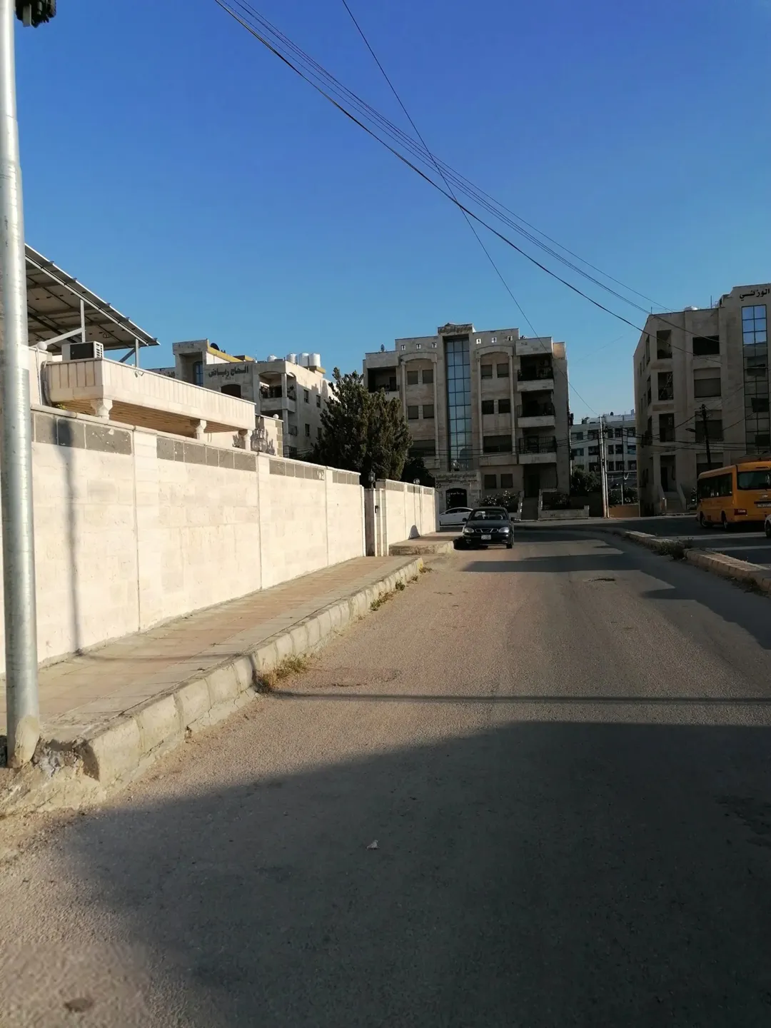 فيلا فخمة للبيع اربد الحي الشرقي مباشرة